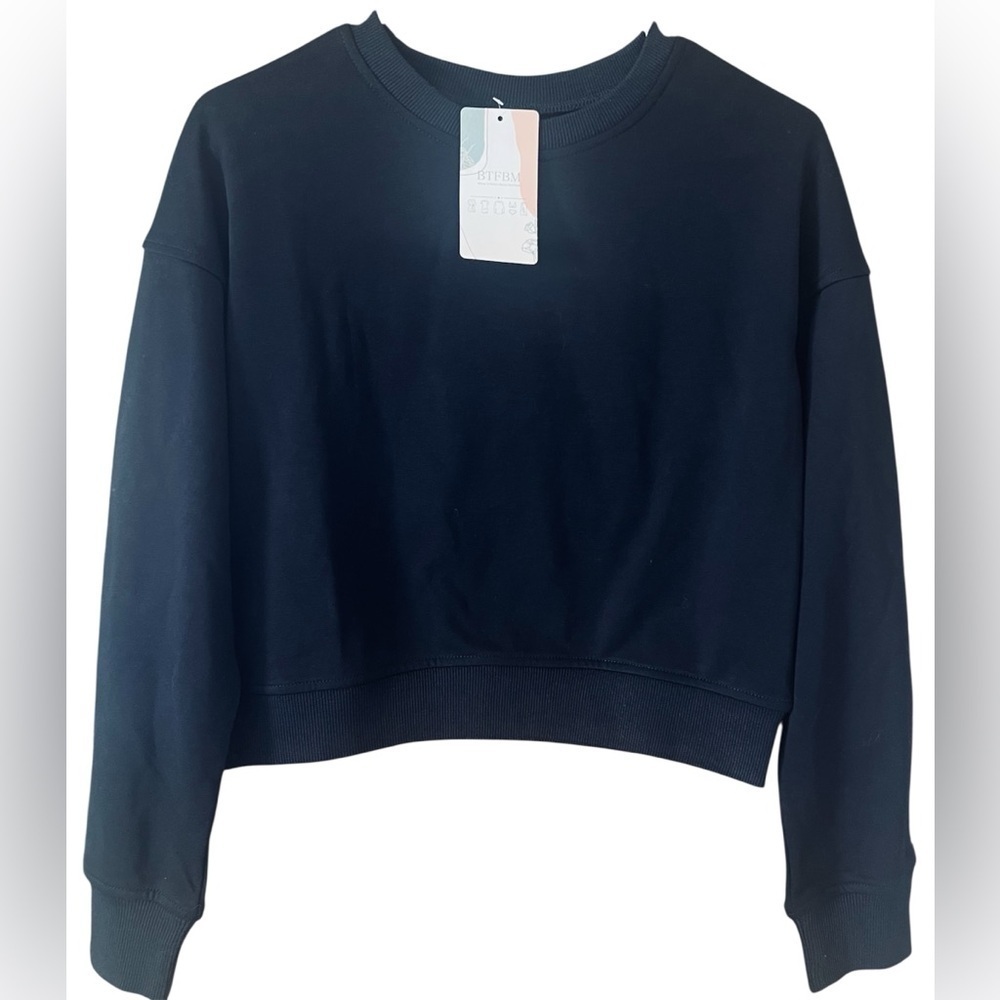 Stylish Black Cropped Women’s Sweatshirt - Picture 6 of 7